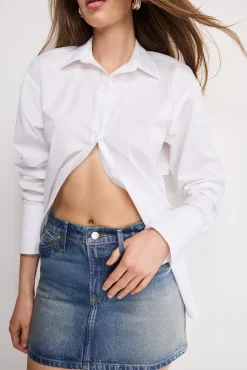 coated good 90s mini skirt