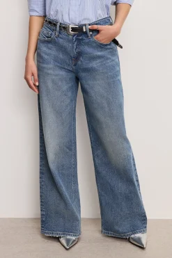 good ease petite relaxed jeans