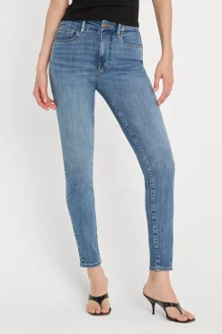 good legs skinny jeans