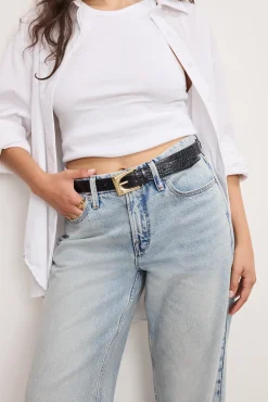 good petite 90s relaxed jeans