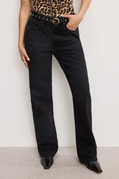 good petite 90s relaxed jeans