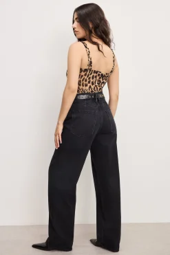 good petite 90s relaxed jeans