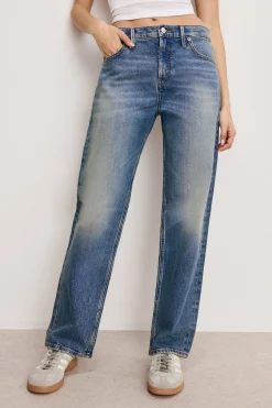 good relaxed straight jeans