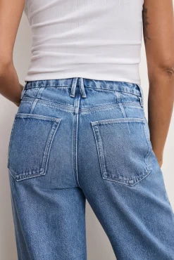 good 90s relaxed jeans