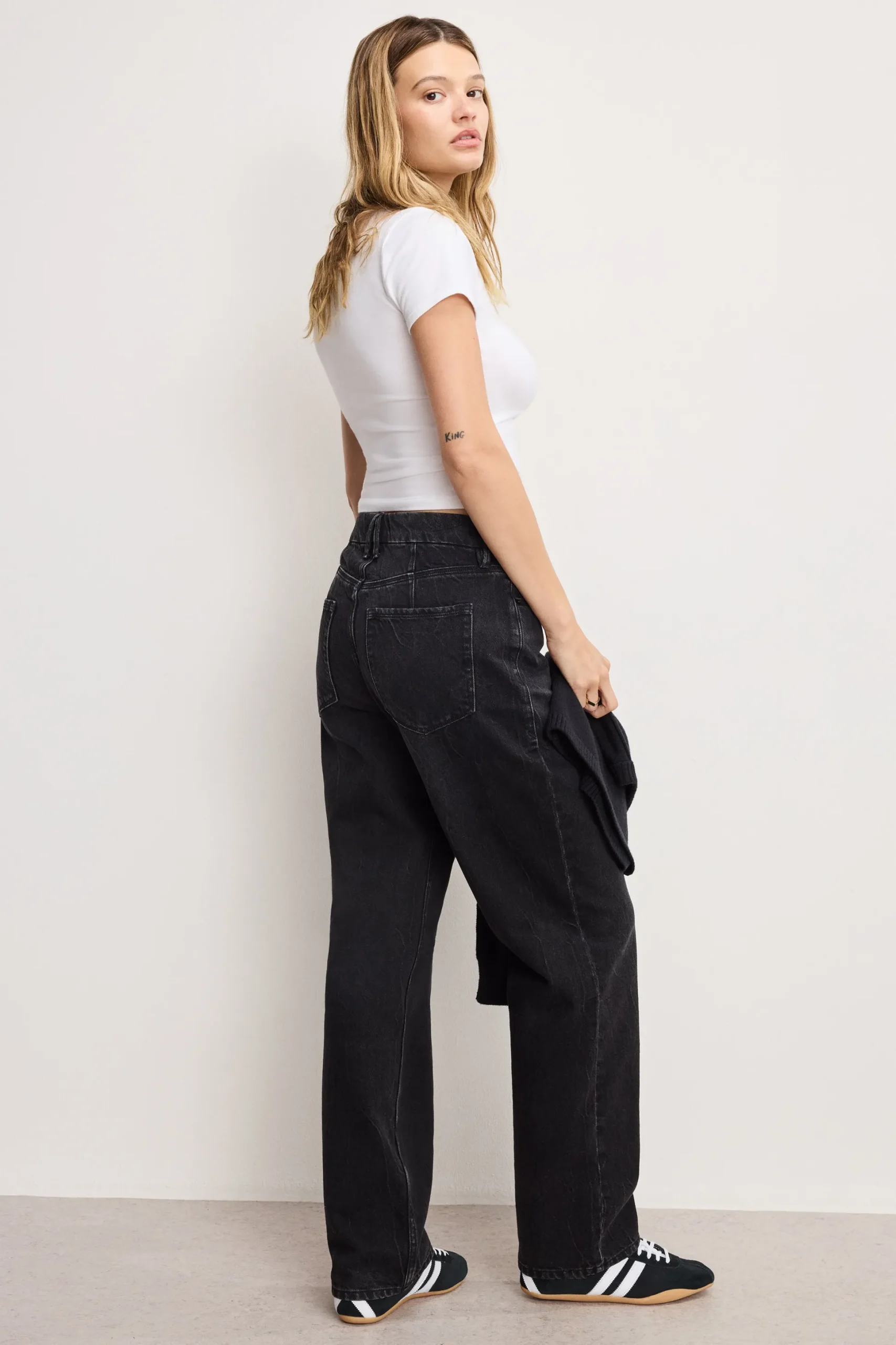 good 90s relaxed jeans