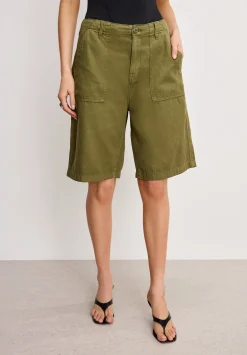 lite linen bermuda short