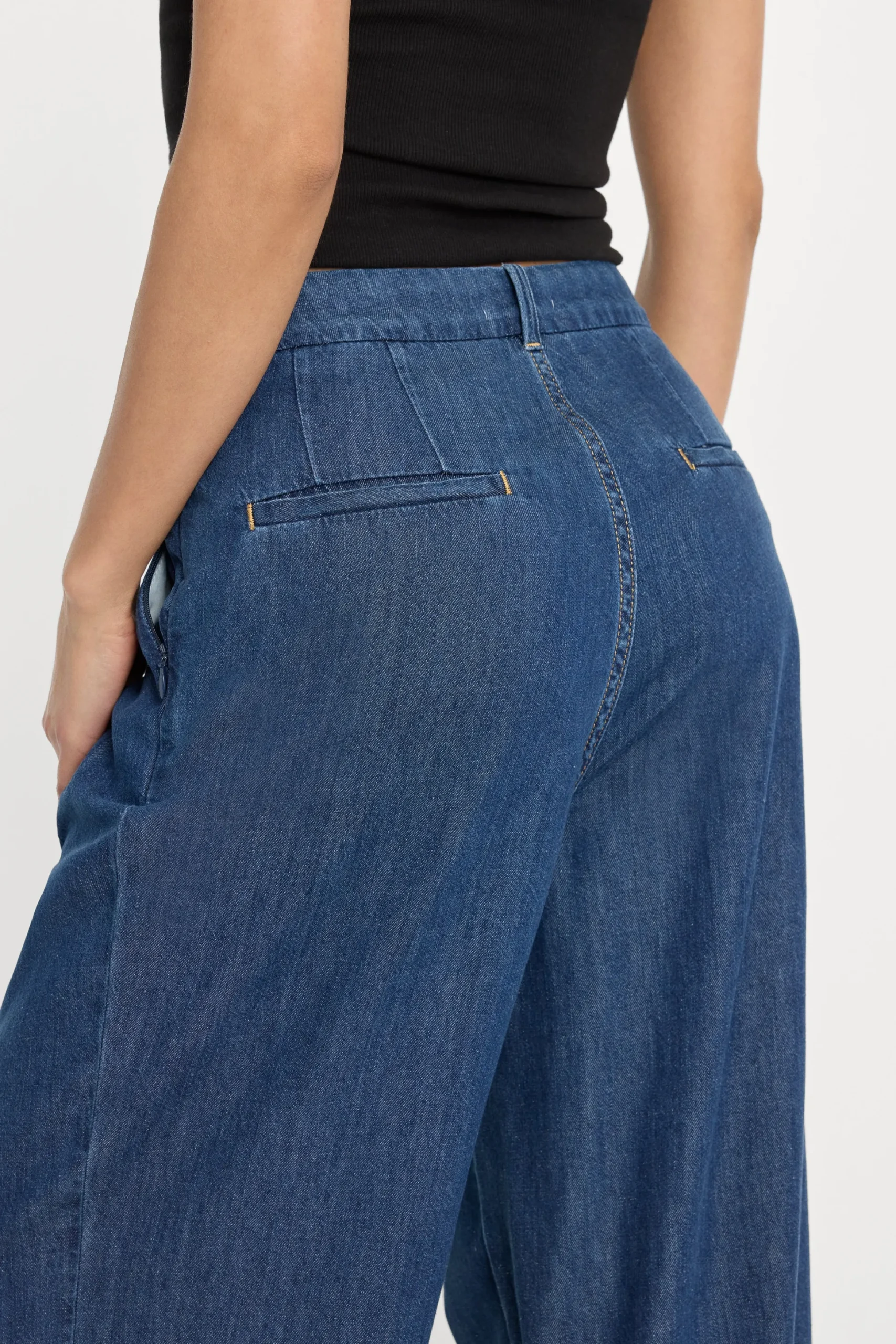 pleated high waisted wide leg trouser