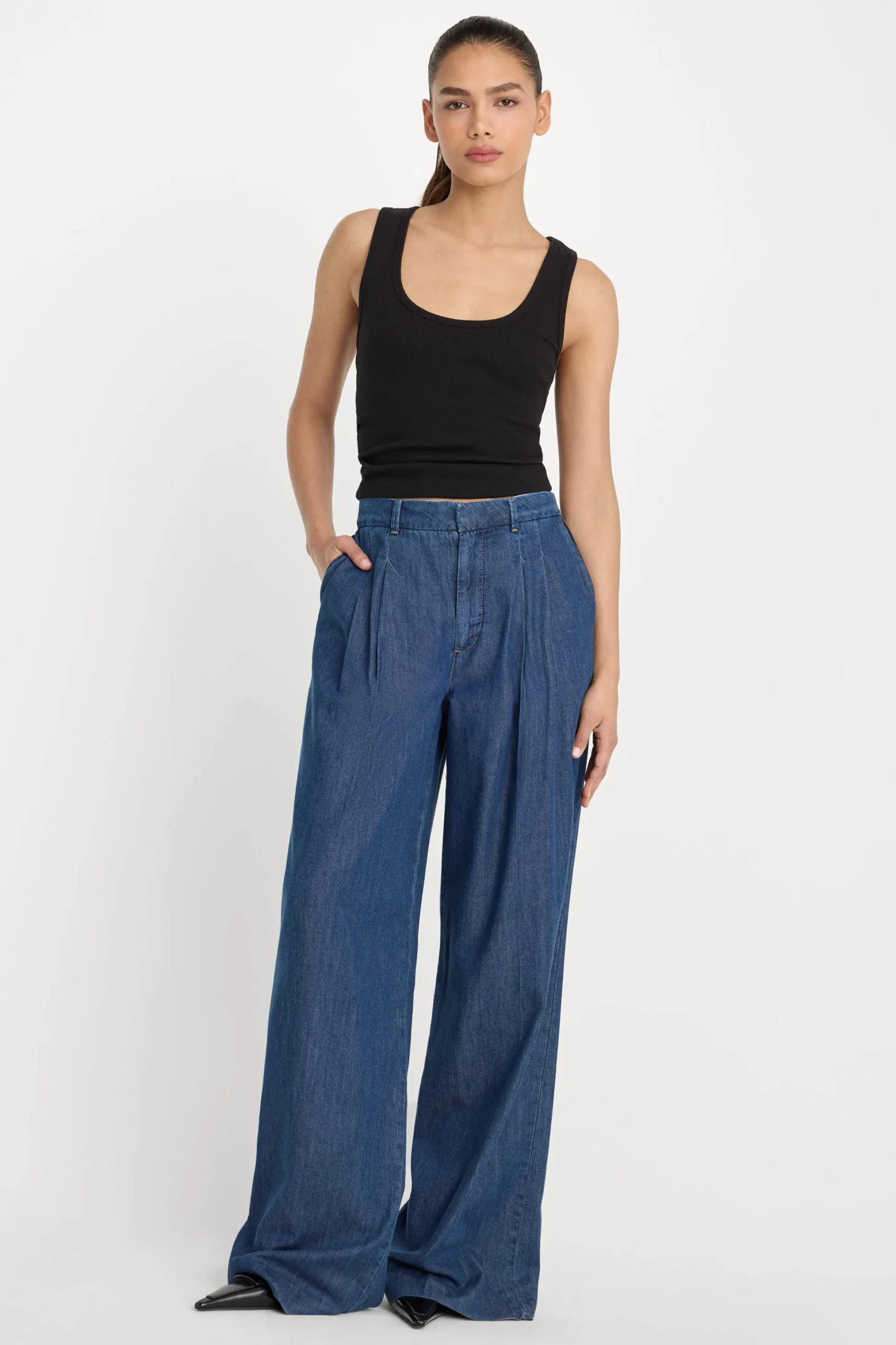 pleated high waisted wide leg trouser