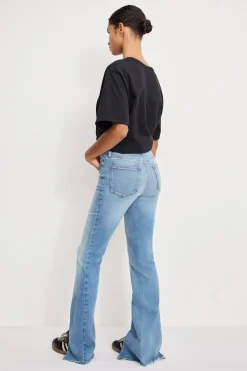 soft tech good legs flare jeans