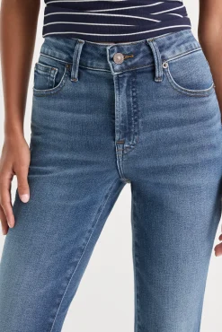 soft tech good petite flare jeans