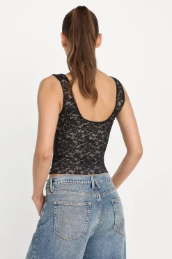 stretch lace scoop tank