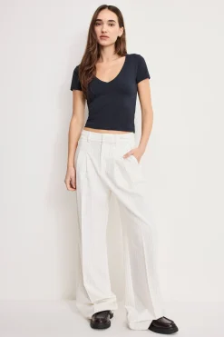 super stretch v neck baby tee