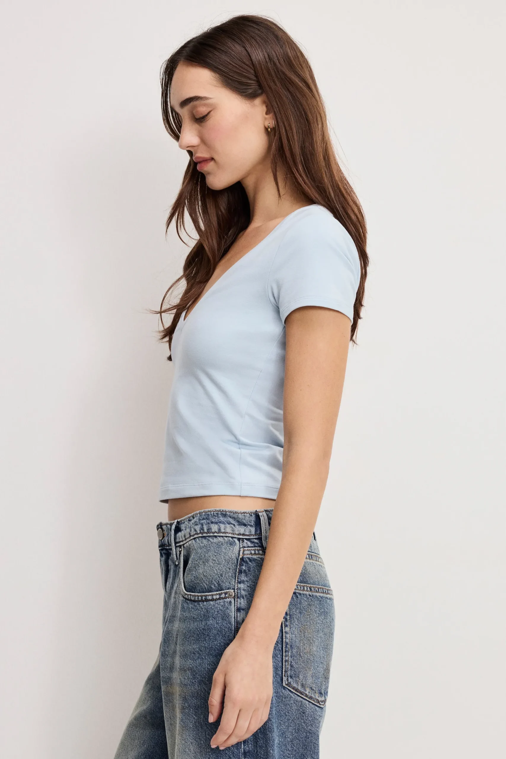 super stretch v neck baby tee