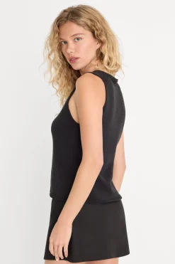 the knit vest