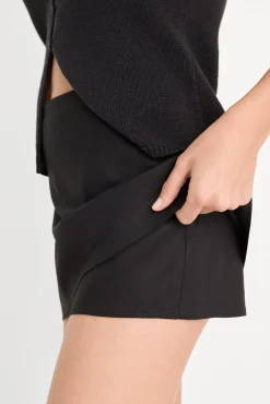 the linen skort