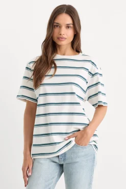 the oversized tee