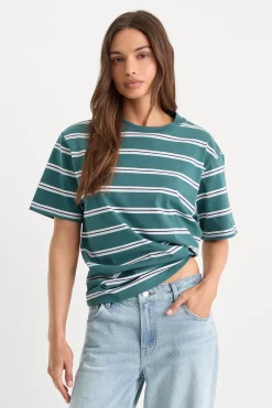 the oversized tee