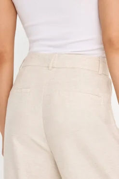 the relaxed linen trouser