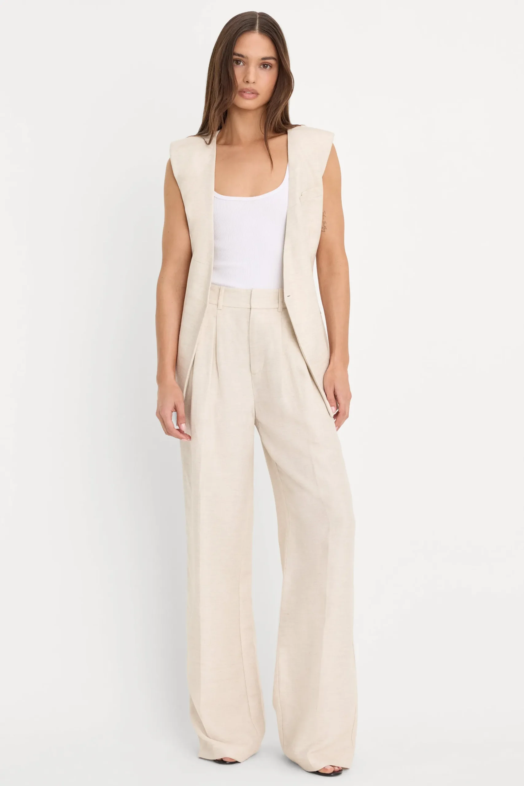 the relaxed linen trouser