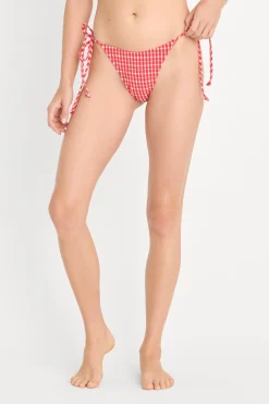 the string bikini bottom