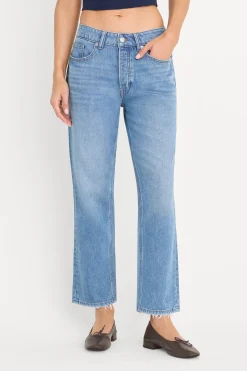 weightless boyfriend jeans