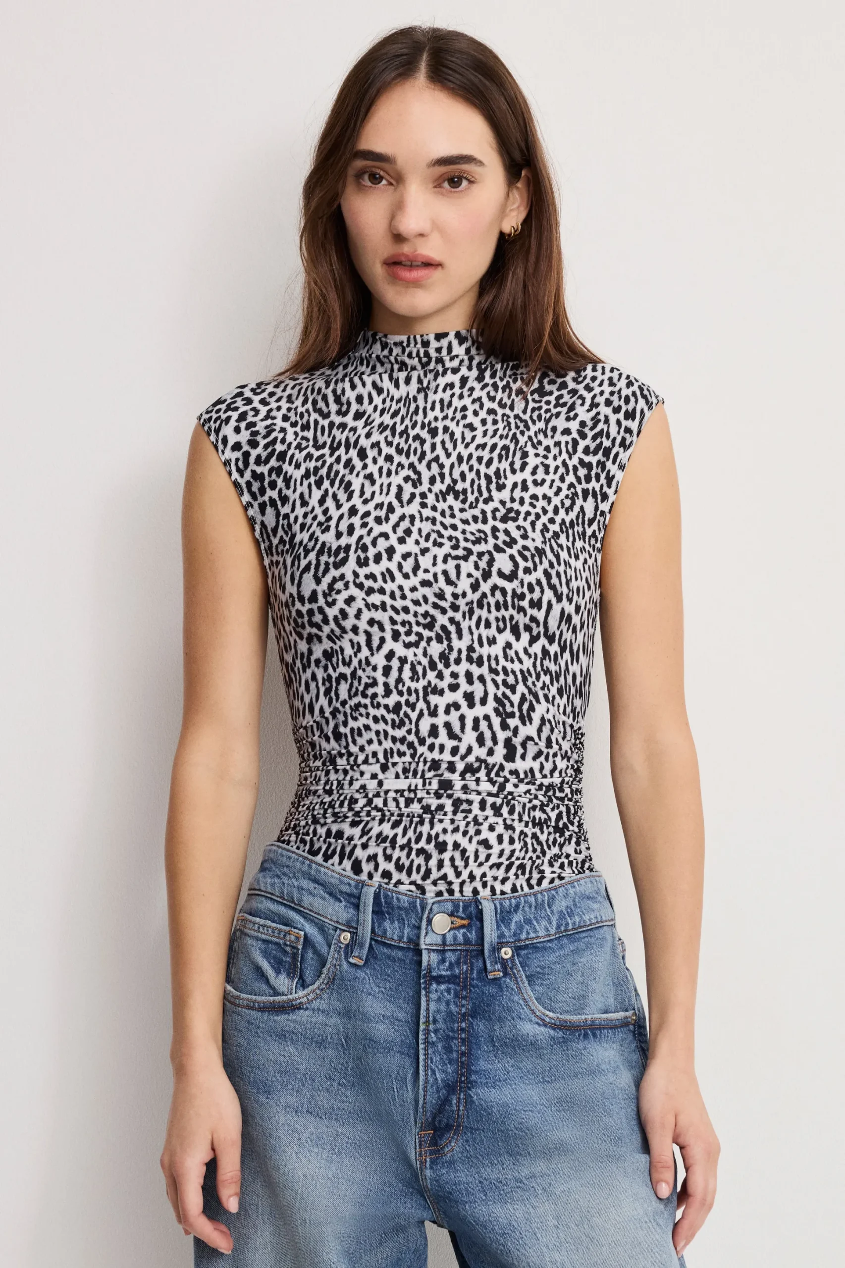 weightless sculpting bodysuit